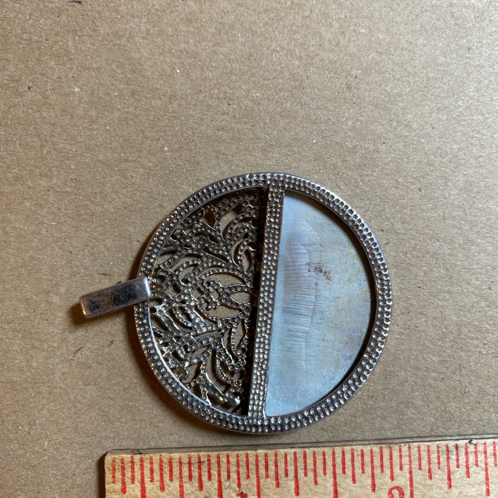 Sterling Silver Shell Abalone Circle Pendant - image 4